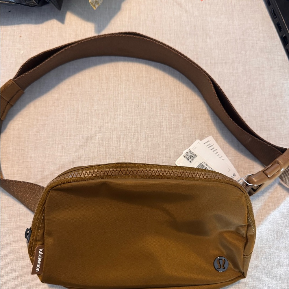 lululemon athletica Womens Golden Crossbody Sling Bag